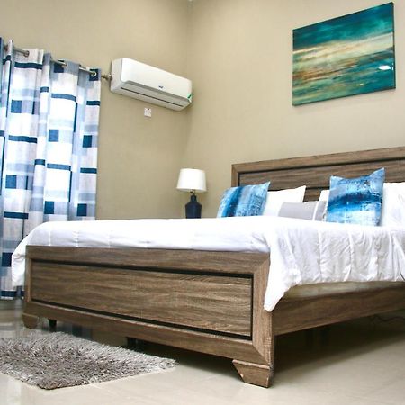 Comfort Homes Кингстон Экстерьер фото